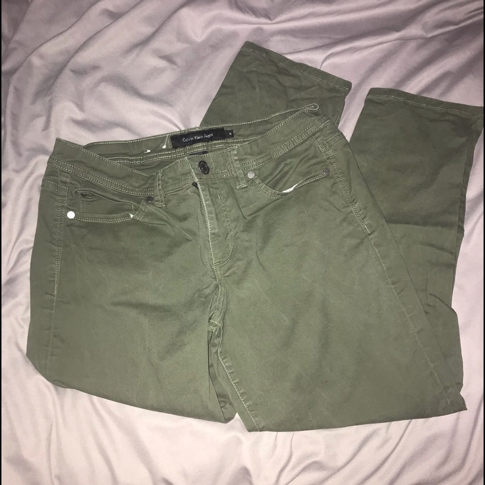 Calvin Klein khaki capris - Picture 1 of 3